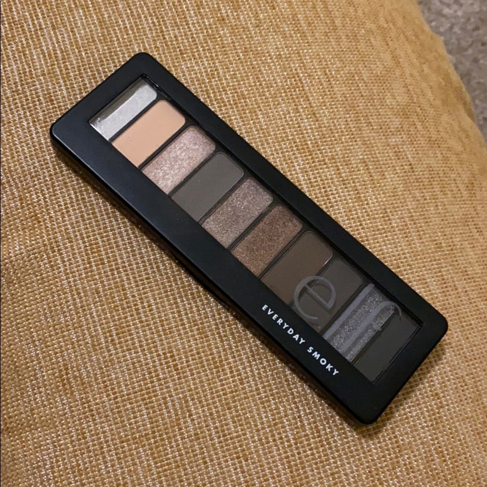 Elf Cosmetics Smokey Palette